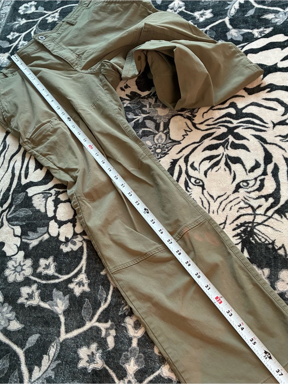 010 - MOUNTAIN HARDWEAR OUTDOORS HIKING TRAIL PANTS - Picture 5 of 8